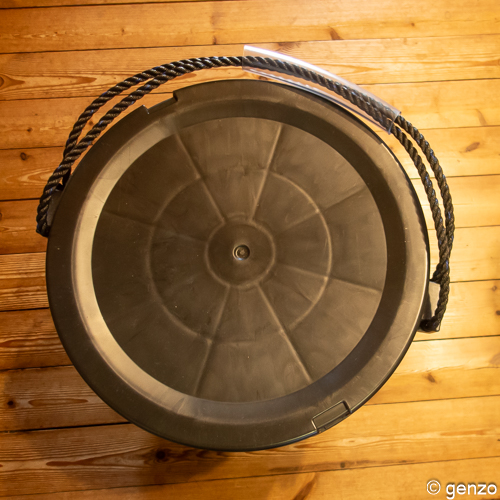 蓋つきペイルバケツ